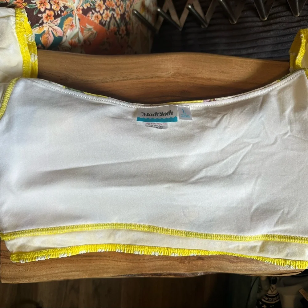 Modcloth Sissone Bikini Cropped Top Retro Yellow Floral - Picture 9 of 10